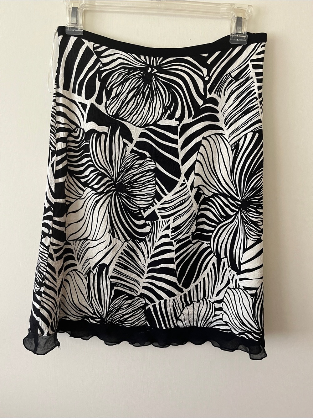 Tommy Bahama Black & White Floral Skirt